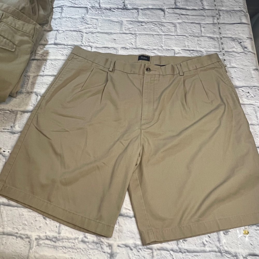 Parker shorts size 42 khaki uniform